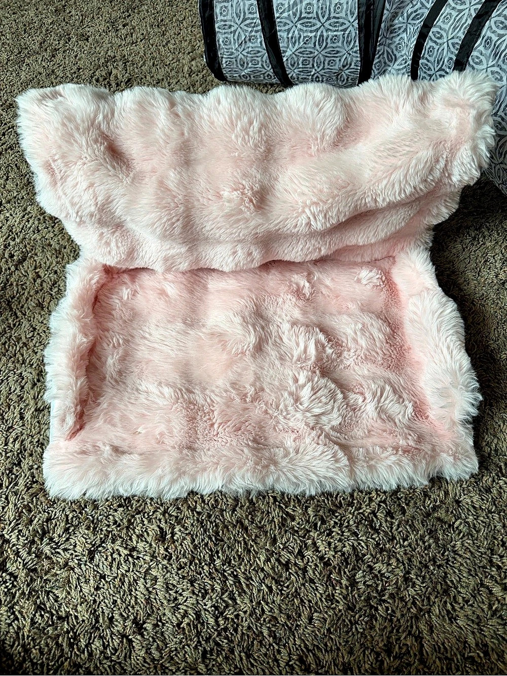Pink Faux Fur Cat bed